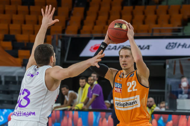 球队就在弱 球队就在弱